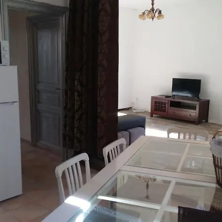 Le Minervois Apartment