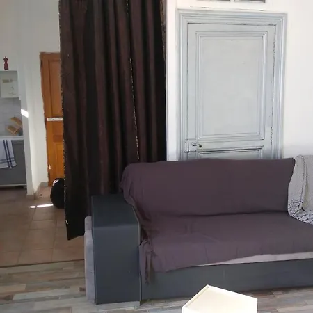 Le Minervois Apartment