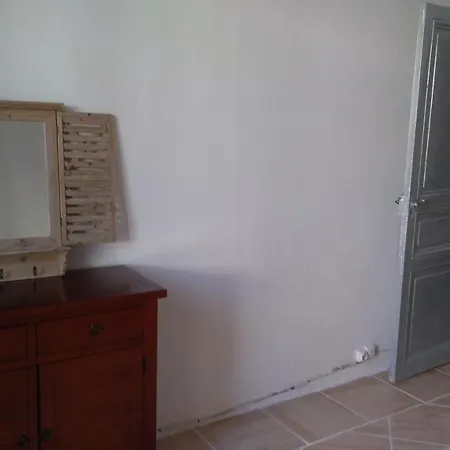 Le Minervois Apartment