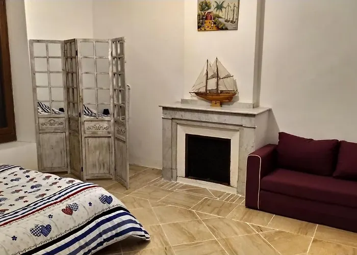 Le Minervois Apartment *